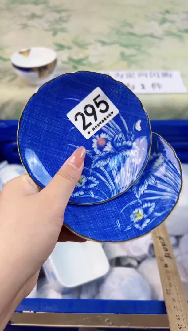瓷片栈**格295..........