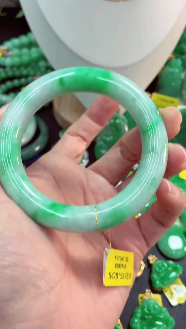 吊坠(不含链)未镶嵌翡翠天然缅甸翡翠A货