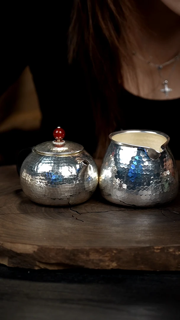 【闪购商品】1手工锤纹西施壶+1公道杯