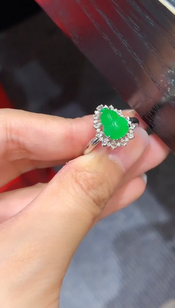 翡翠戒指18K金镶嵌YS多样性发其一