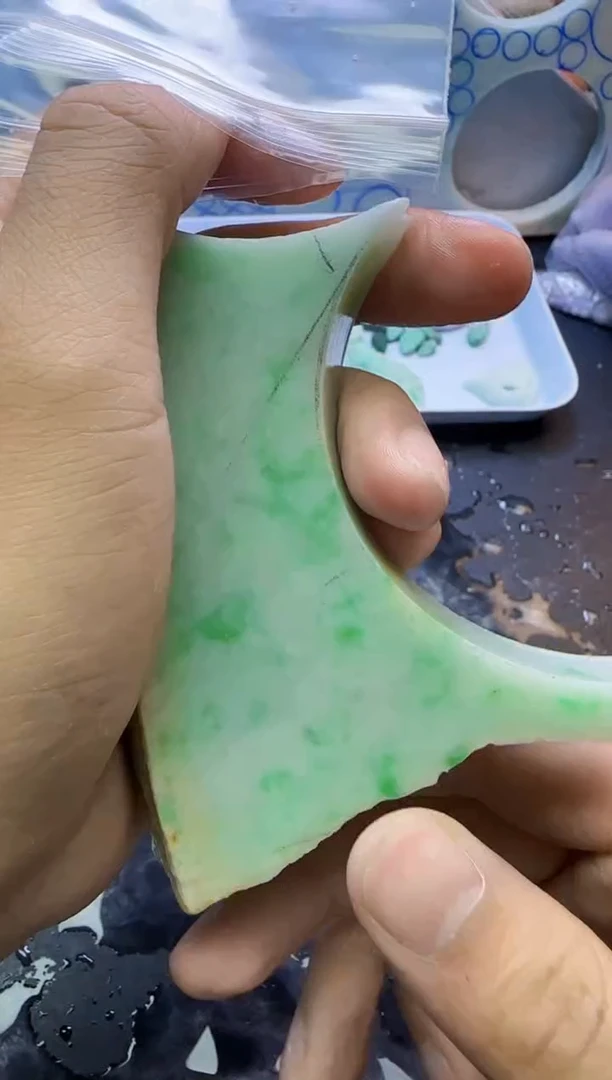 翡翠未镶嵌颈饰前**生040天然A货翡翠