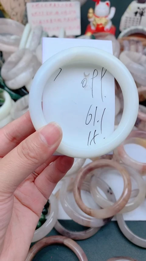 未镶嵌手镯石英质玉099