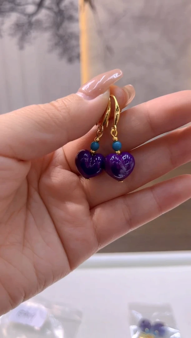 14K金镶嵌苏纪石（舒俱来）耳饰E949