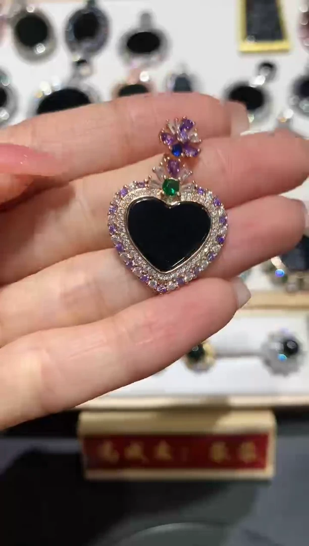 【闪购商品】翡翠吊坠(不含链)银S925镶嵌18多人多样性随机发货1件