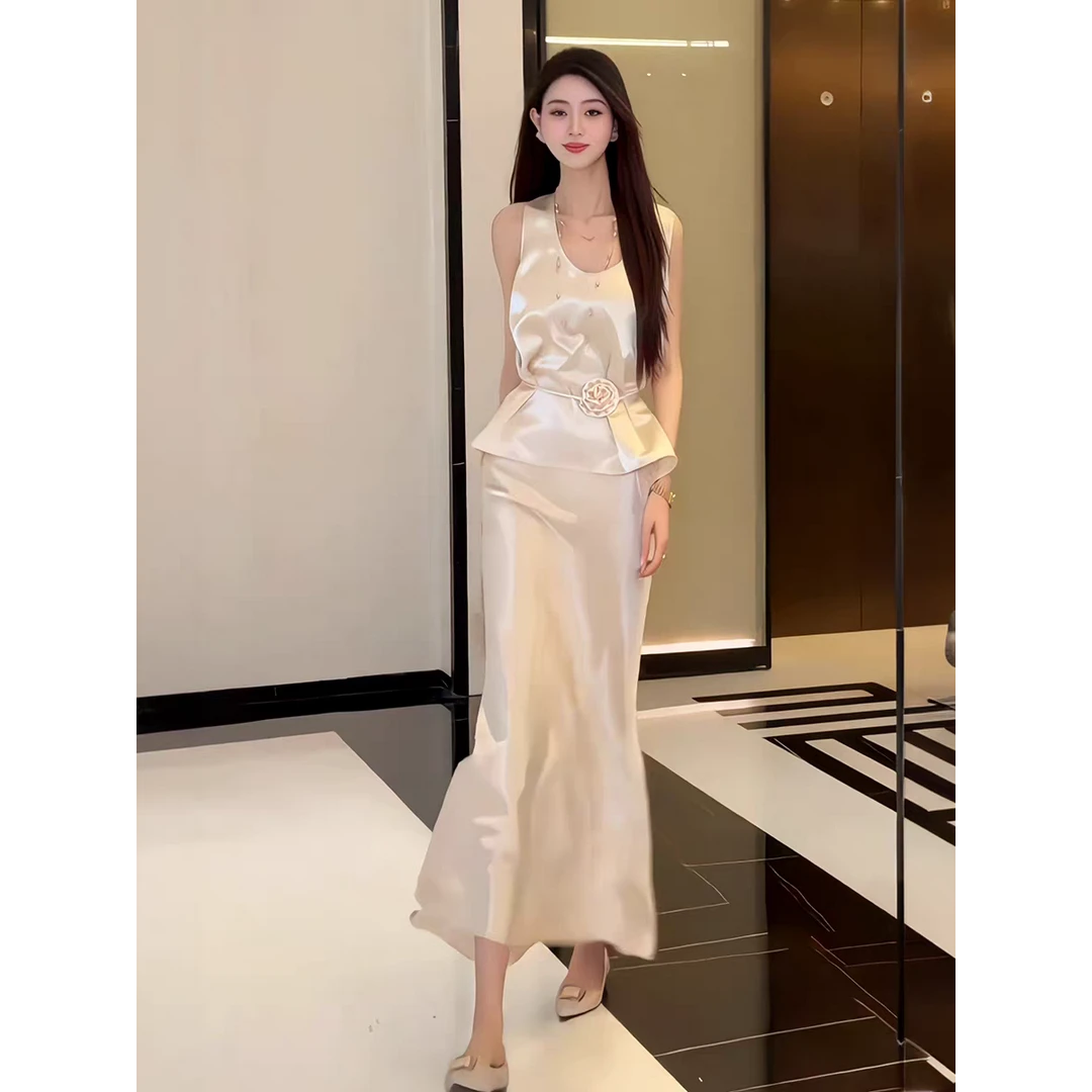 高端轻奢丝光上衣包臀裙套装韩系显瘦背心高腰鱼尾裙两件套