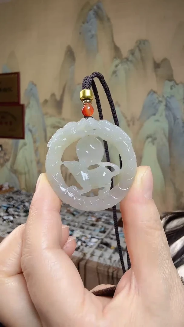 颈饰未镶嵌和田玉.