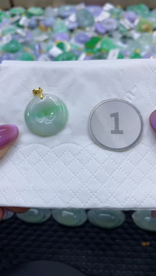 颈饰未镶嵌翡翠天然缅甸翡翠A货