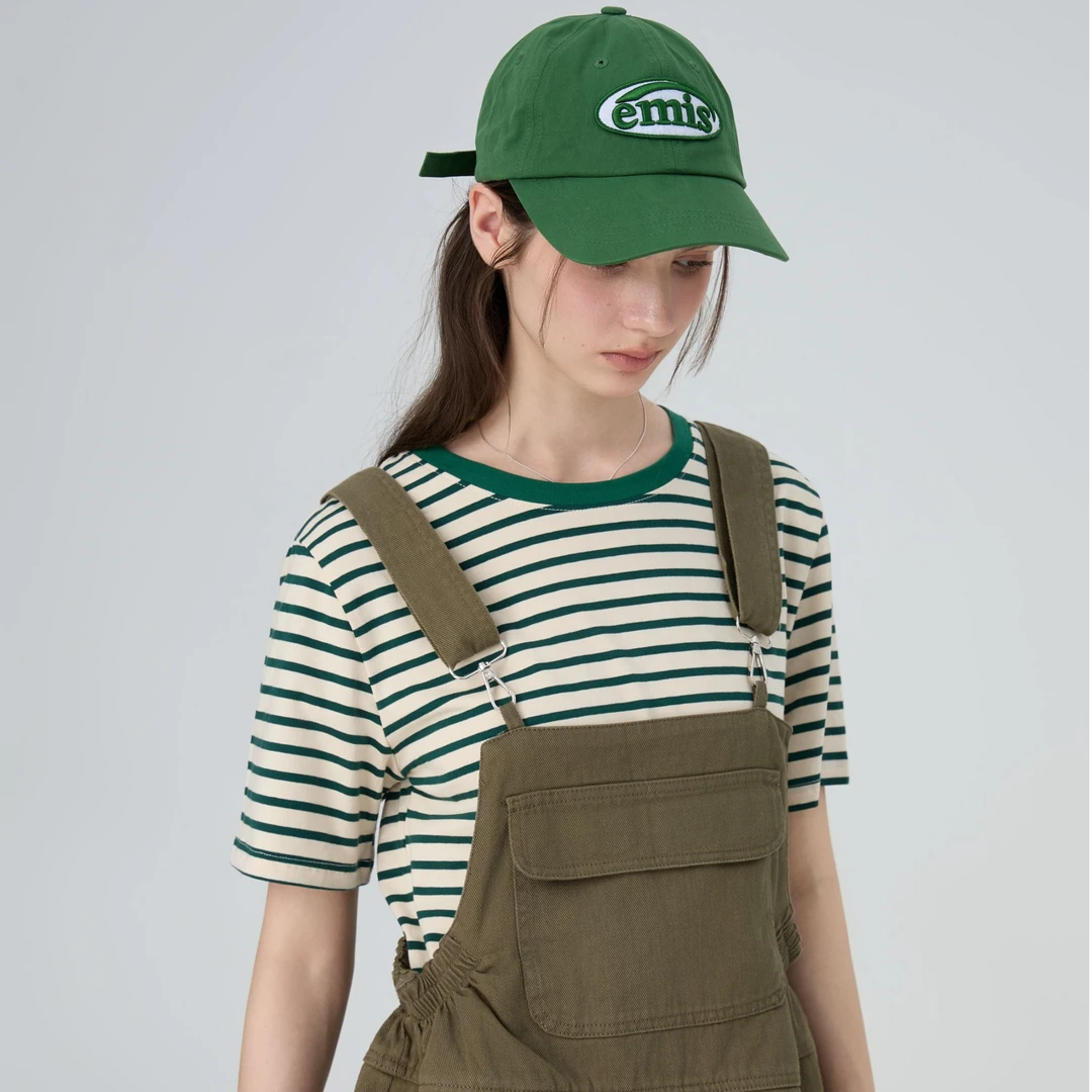 小个子减龄设计感背带短款女夏季镂空