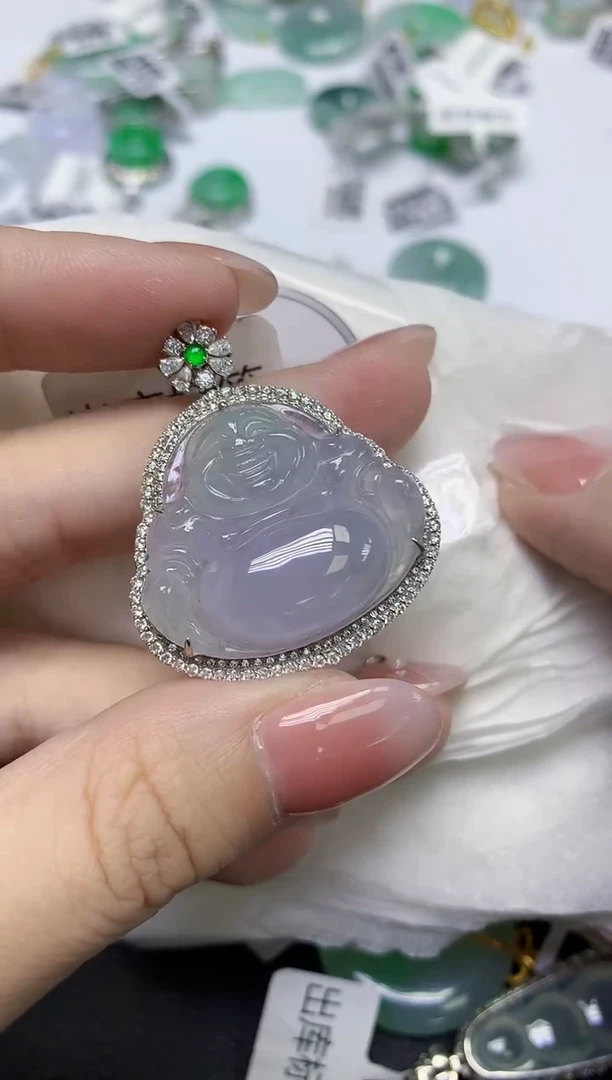 颈饰18K金镶嵌翡翠天然缅甸翡翠A货多样性发一件