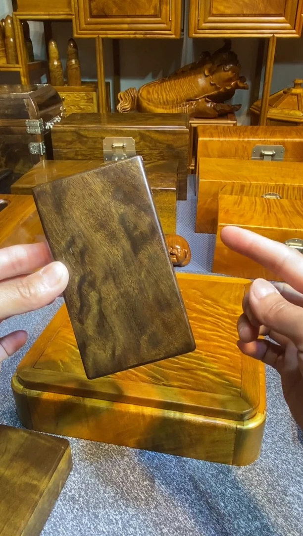 【闪购商品】金丝楠木艺阴沉木 细只 烟盒