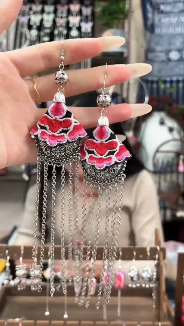 织绣民族风非遗老绣饰品660