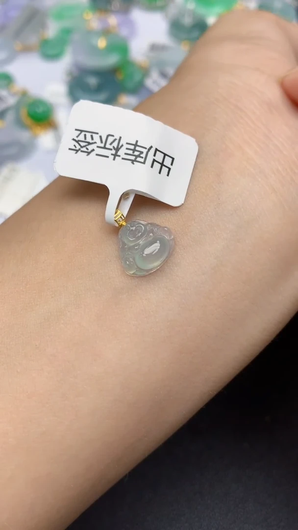 翡翠18K金镶嵌颈饰天然缅甸a货翡翠百元以上9元证书费自理