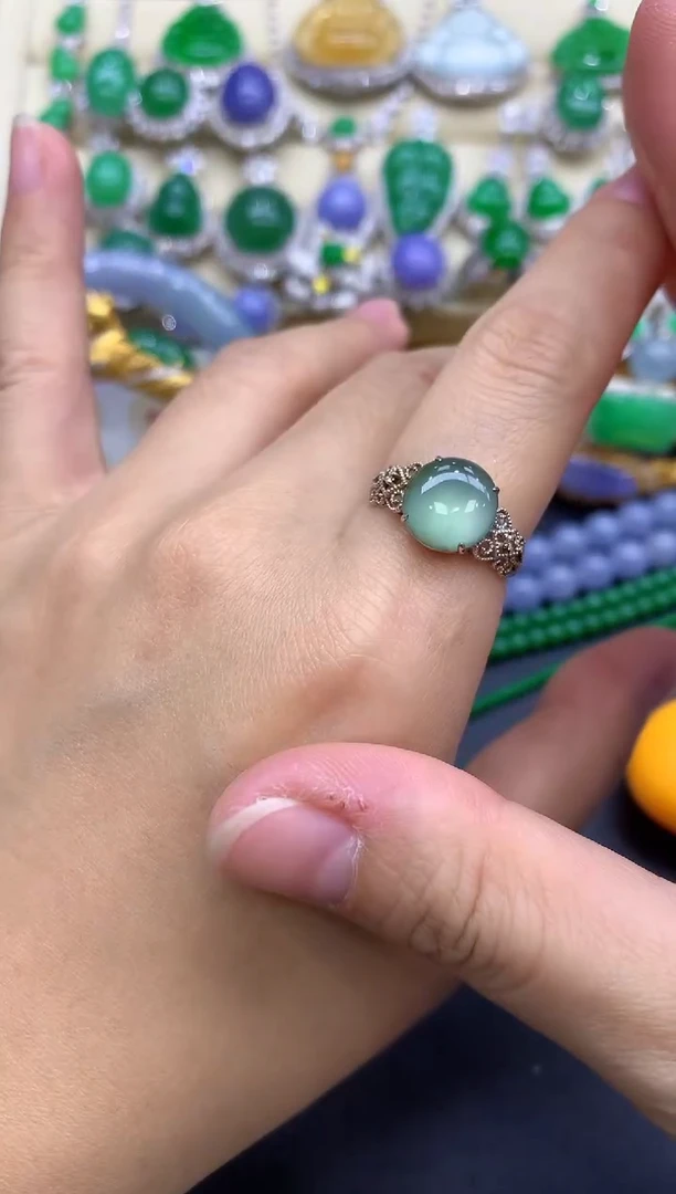 18K金镶嵌戒指翡翠103-中国好珍宝