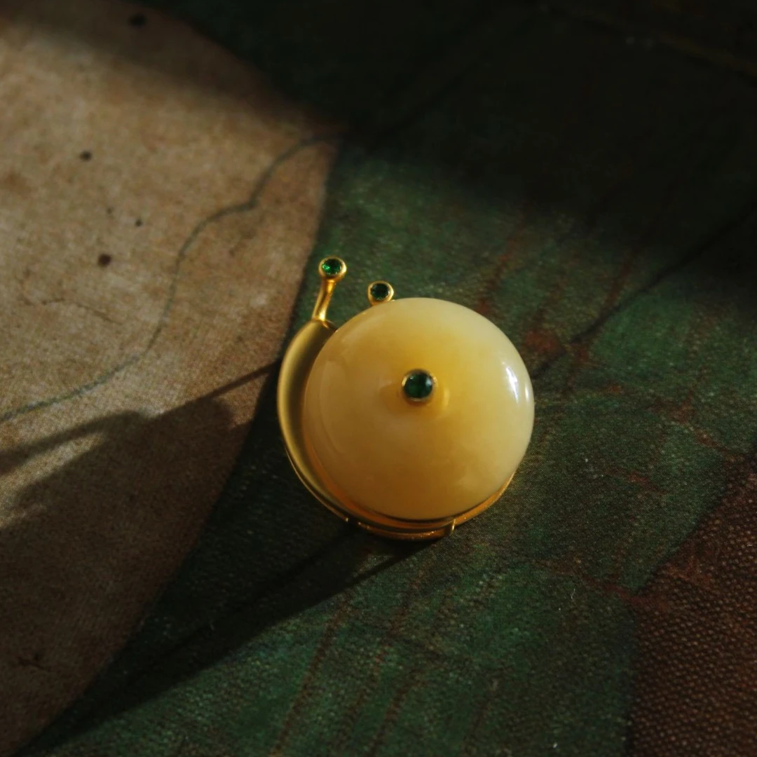 【岚溪珠宝】——且末糖、蜗牛，一步一步向上爬，人生路漫漫，虽远必至