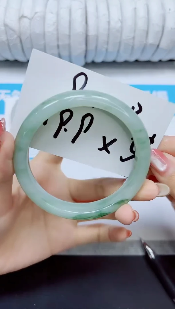 石英质玉手镯未镶嵌160/64.1