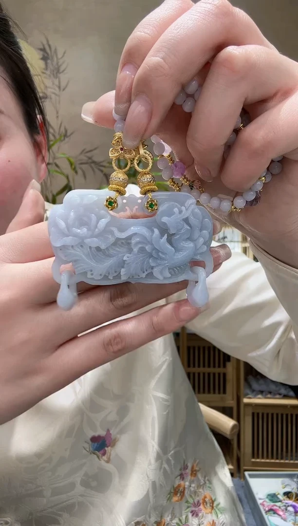 【闪购商品】翡翠颈饰未镶嵌吊坠