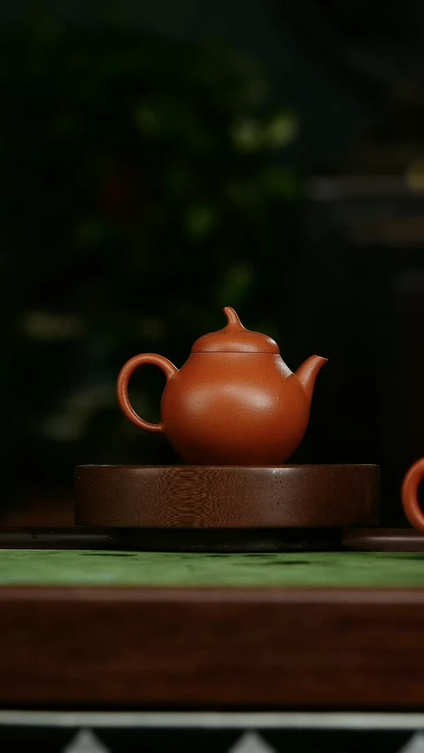 茶壶紫砂x12朱泥茄瓜壶*德记