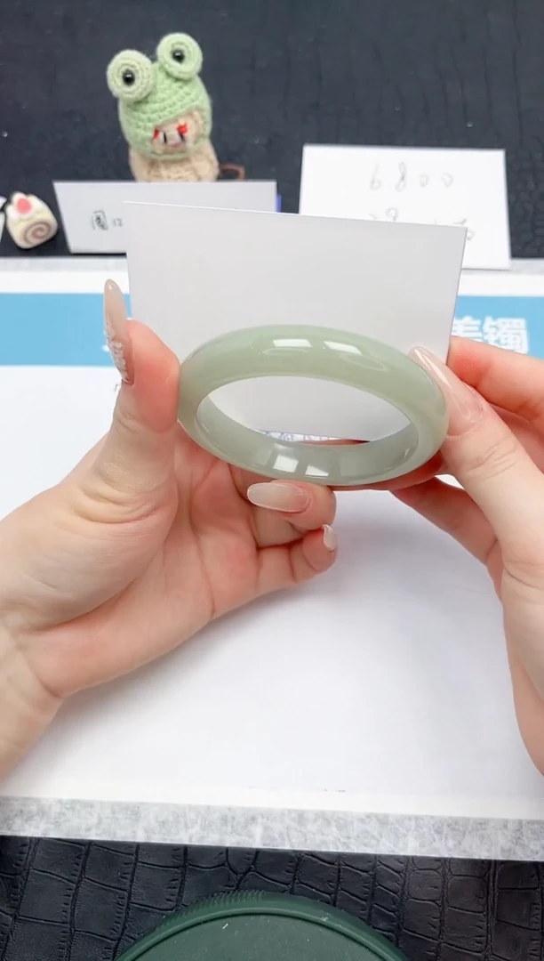 【闪购商品】石英质玉手镯未镶嵌47-58