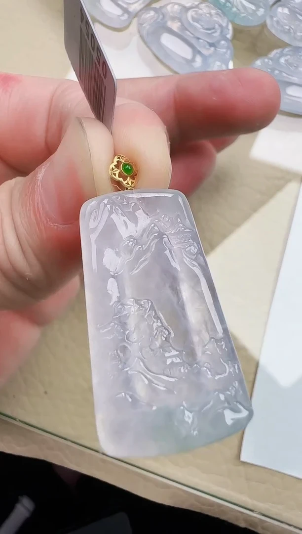 颈饰18K金镶嵌翡翠缅甸翡翠a货