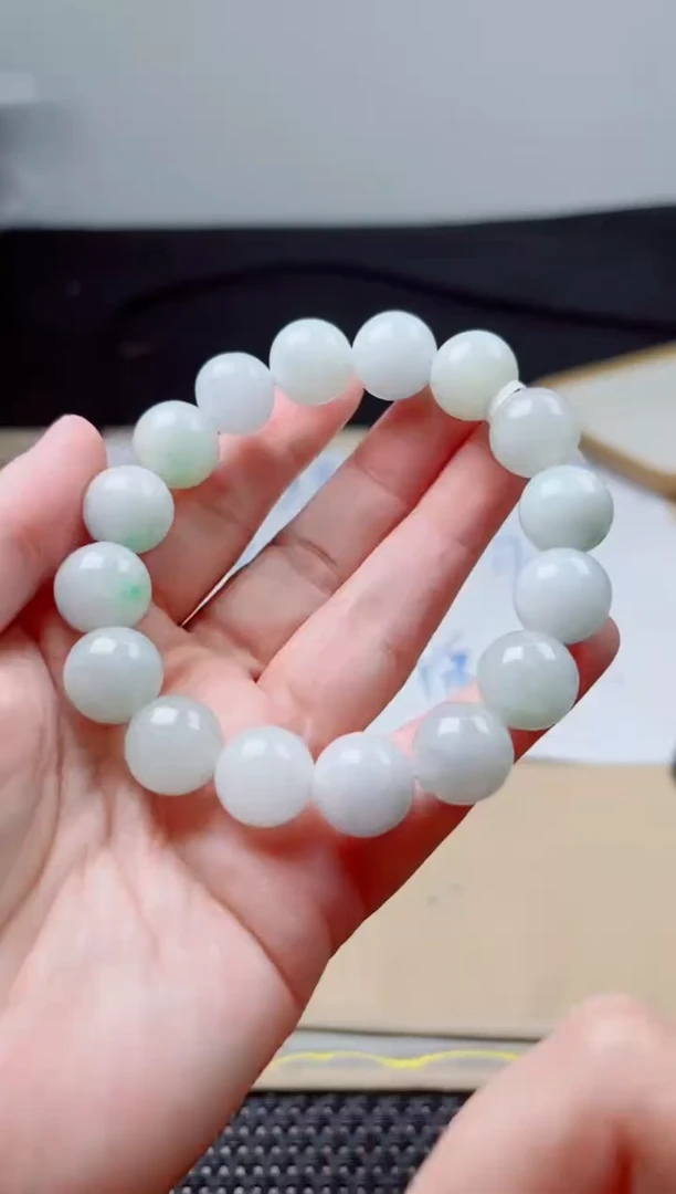 未镶嵌定制翡翠翡翠