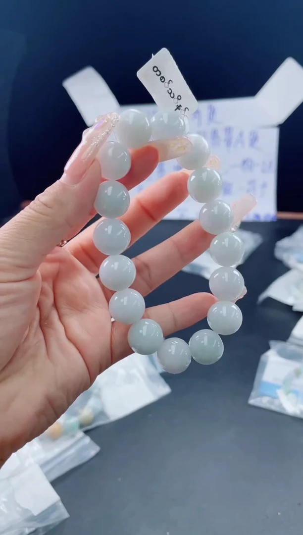 未镶嵌定制翡翠珠串
