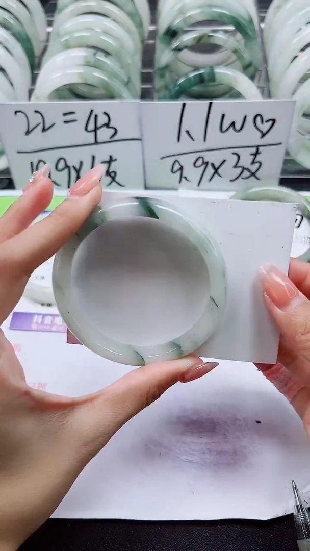 【闪购商品】石英质玉手镯未镶嵌A129-57/58