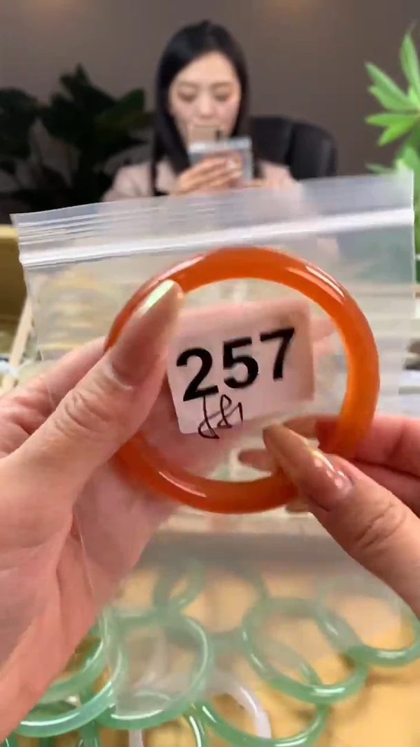 【闪购商品】玛瑙/玉髓手镯未镶嵌257