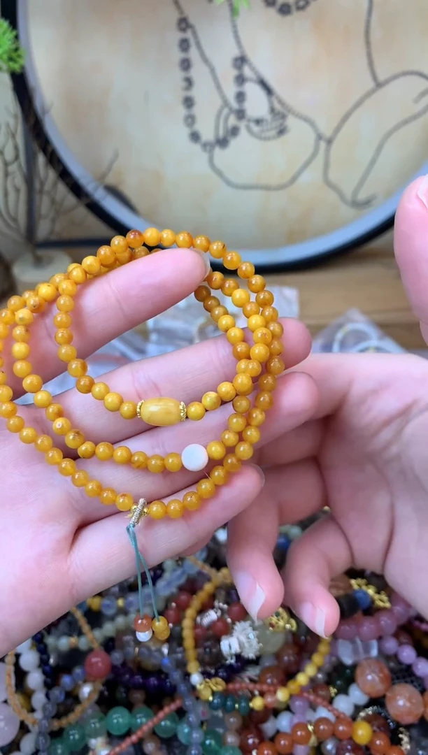 【闪购商品】蜜蜡手链未镶嵌118手串