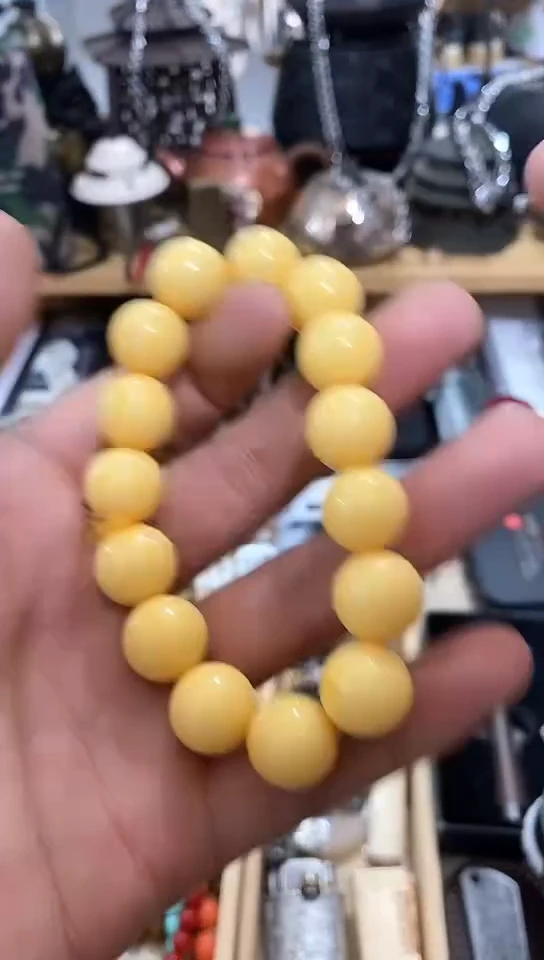 瓷片闪购商品  如图所示