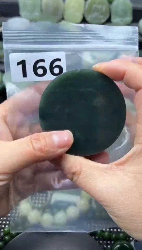 未镶嵌和田玉珠宝半成品镯芯