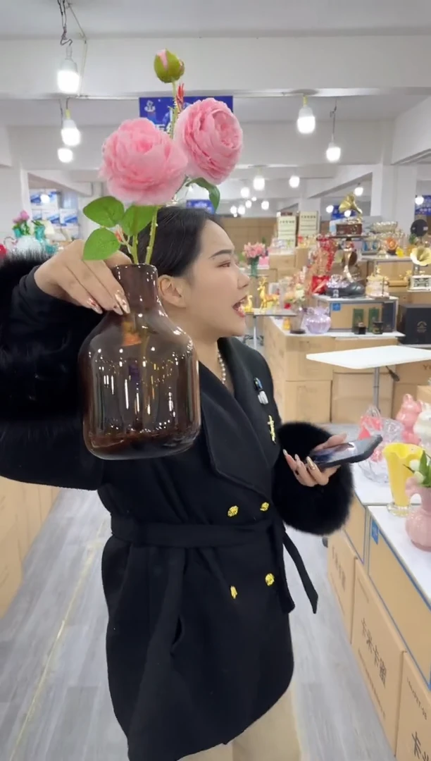 【闪购商品】无铅玻璃简屿花器K-品18