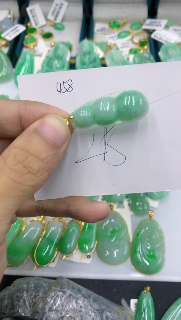 颈饰未镶嵌翡翠1111111111