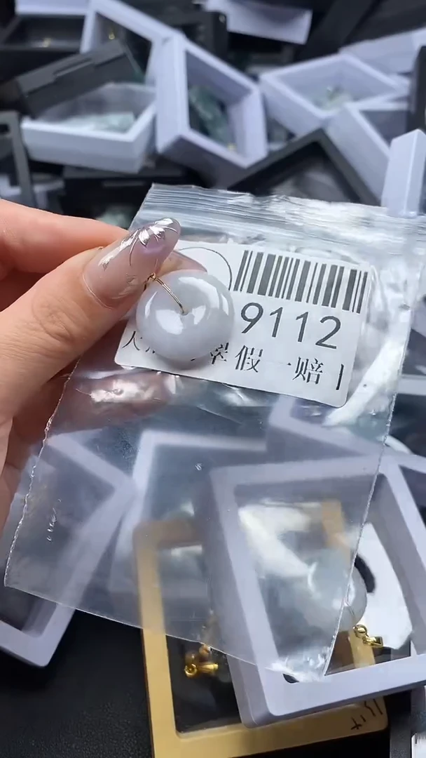 吊坠(不含链)未镶嵌翡翠9112