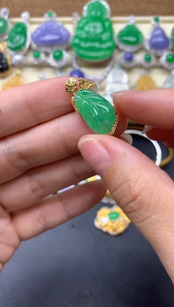 【闪购商品】翡翠颈饰18K金镶嵌370-中国好珍宝