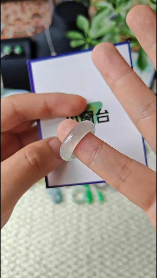 翡翠戒圈未镶嵌1翡翠戒圈未镶嵌16号