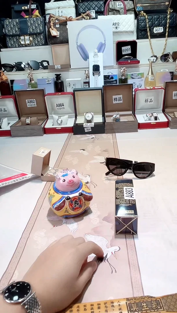 瓷片瓷器 库房到期 全部地板价@@1