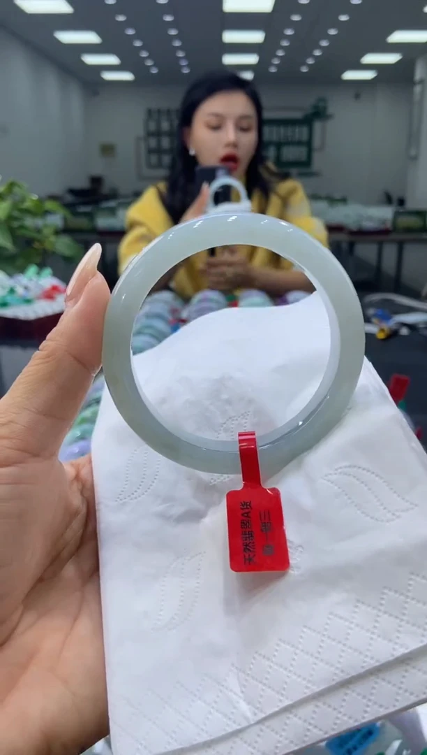 未镶嵌手镯翡翠00007585