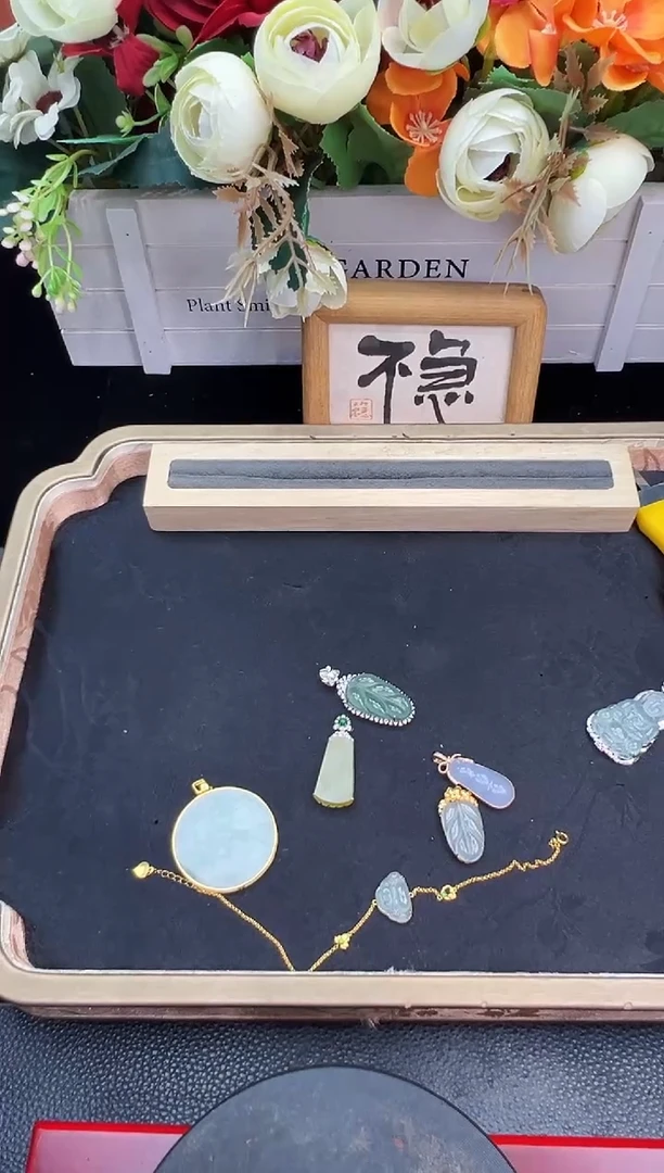吊坠(不含链)18K金镶嵌翡翠勿拍