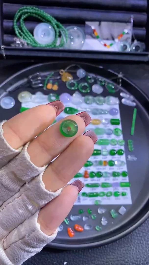 未镶嵌挂件翡翠甜甜圈