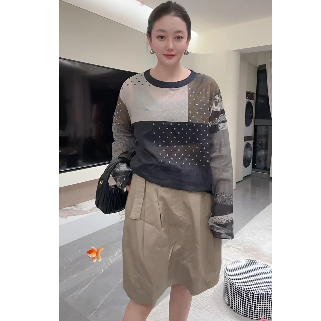 蕾丝锁边时尚小衫