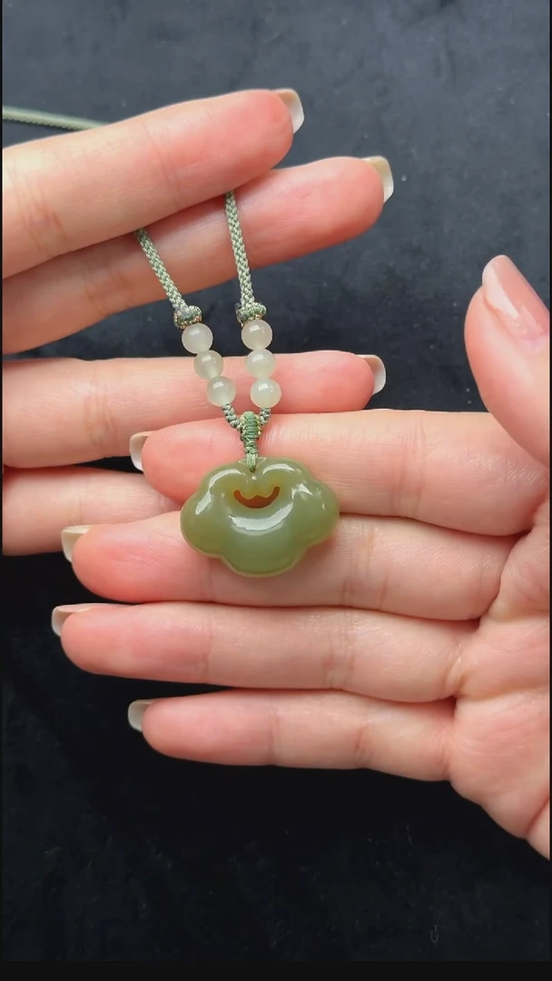 颈饰未镶嵌和田玉012-青白玉如意锁-1225