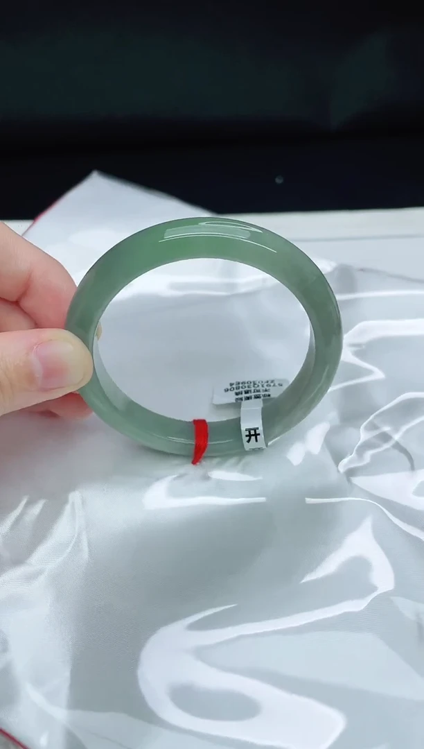 翡翠手镯未镶嵌天然缅甸A 货翡翠57