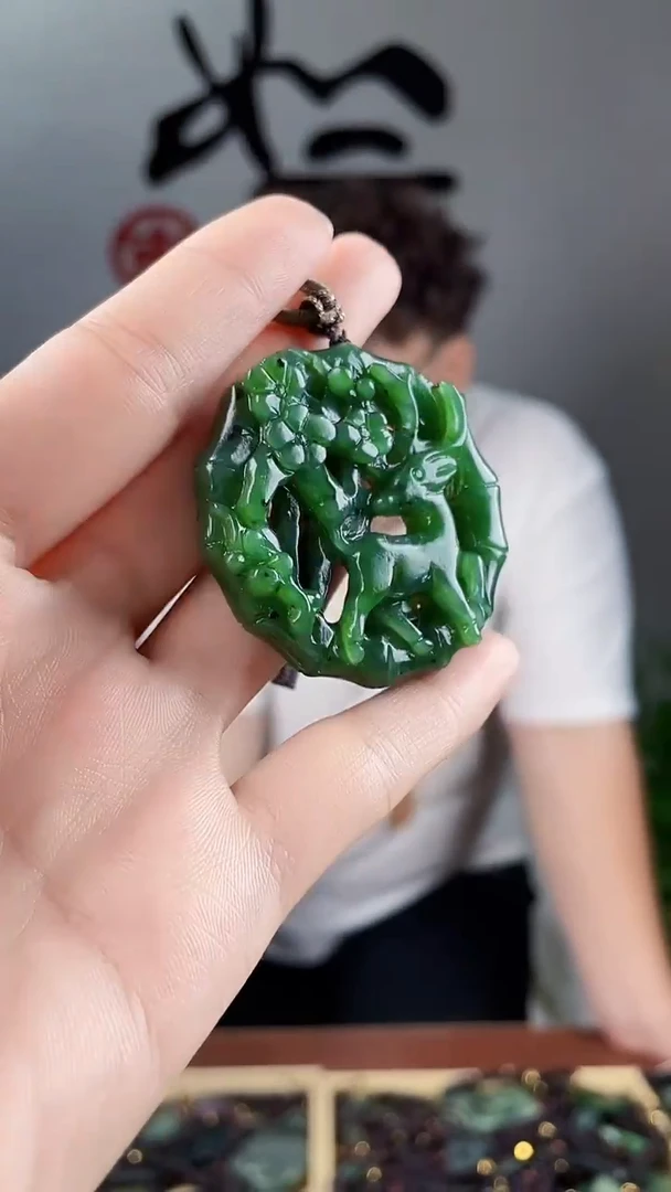 和田玉未镶嵌颈饰拍一发一，多样性发货