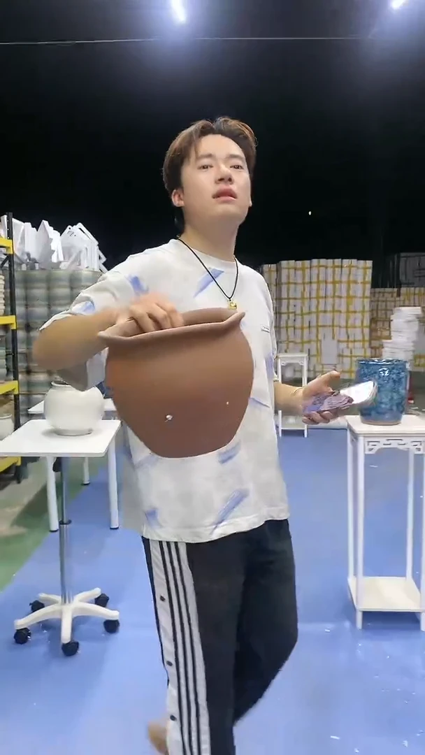 宜兴紫砂粗陶花瓶20*18