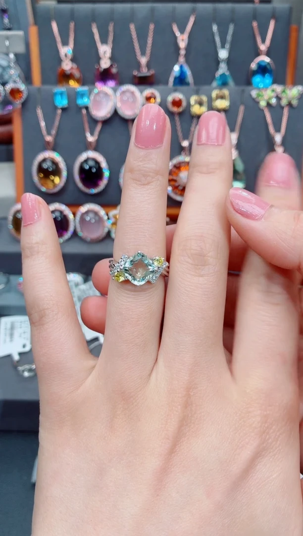 银S925镶嵌戒指水晶清**笑水晶戒指