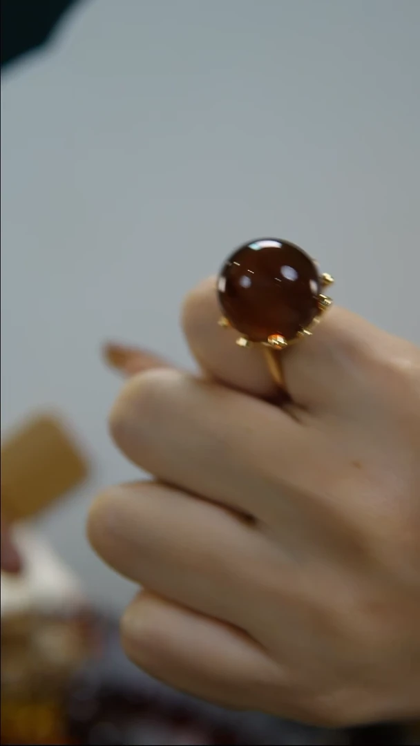 银S925镶嵌琥珀戒指20+灵草珀戒指