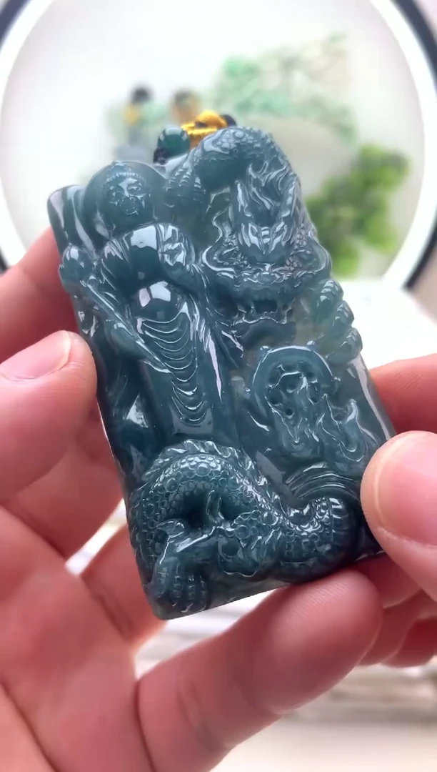 颈饰未镶嵌翡翠大势至