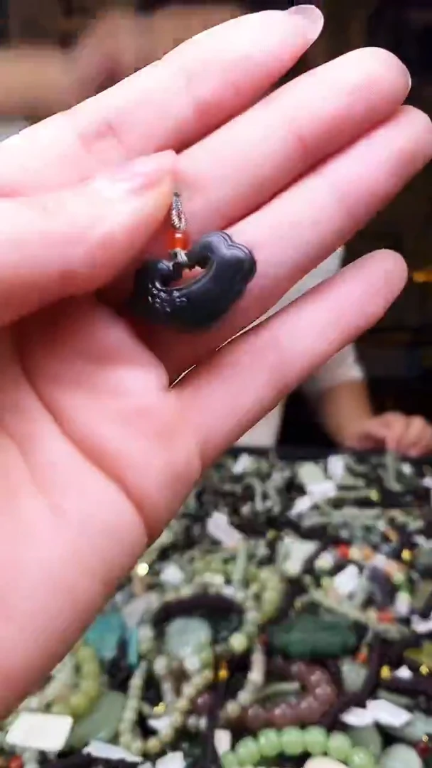 颈饰未镶嵌和田玉多样性发货，拍一发一