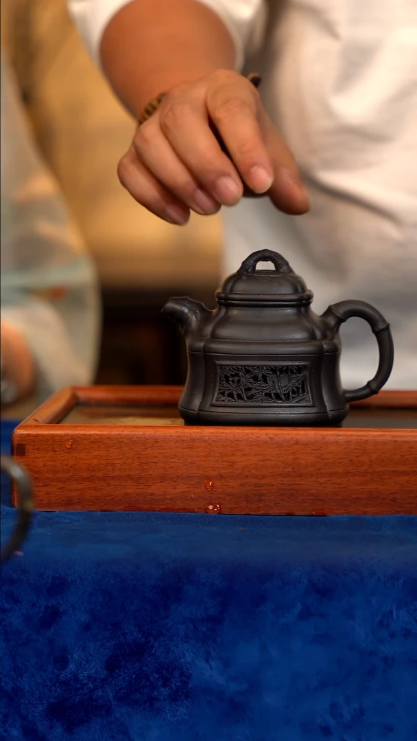 宜兴紫砂 紫砂茶壶 LJY 云雾 竹鼎