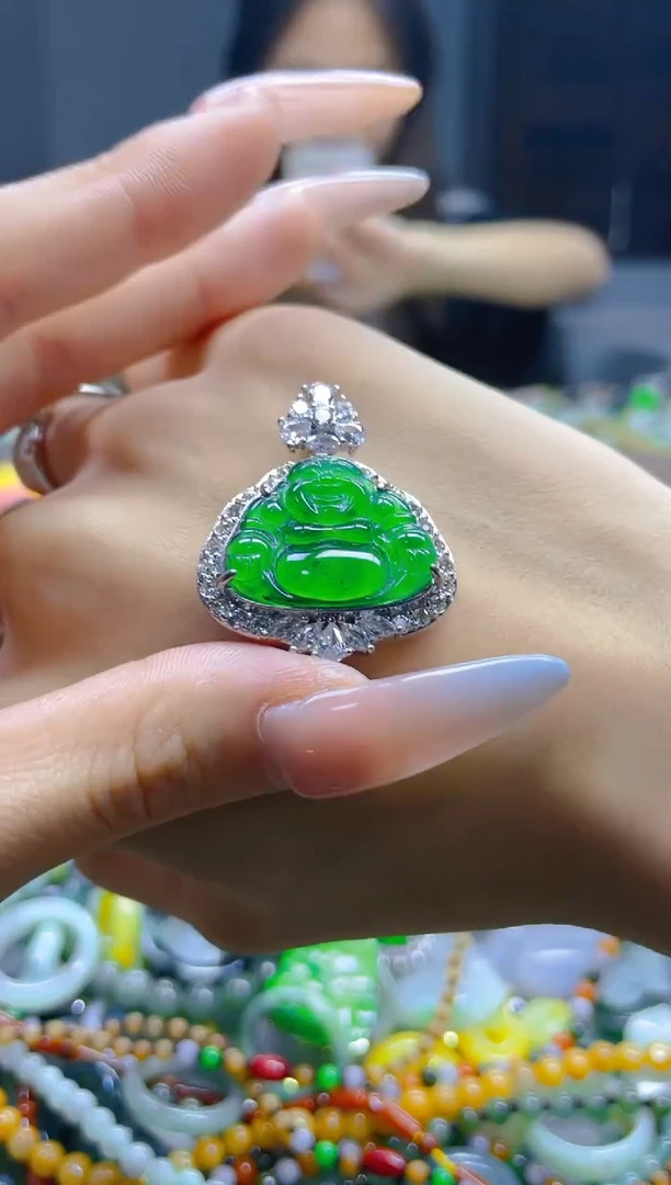 翡翠未镶嵌颈饰/D/翡翠A货,一件也是批发价